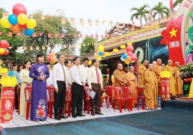 Trang nghiêm Đại lễ Phật đản tại Q.Tân Bình ảnh 3 3tb.jpg