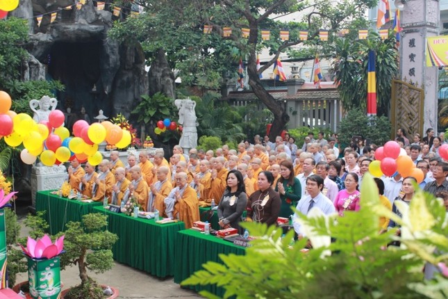 Trang nghiêm lễ Phật đản tại Q.Gò Vấp ảnh 9 16gv1.jpg