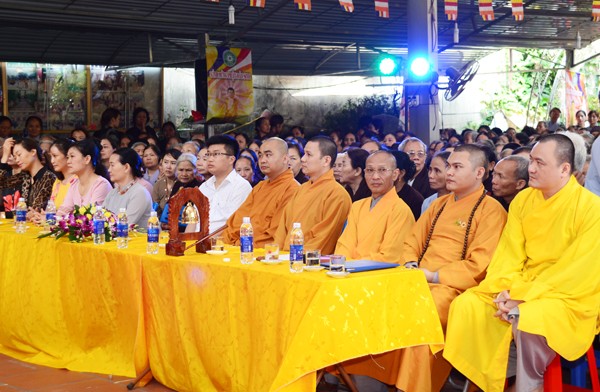 Lào Cai tổ chức Đại lễ Phật đản PL.2561 ảnh 1 Lào Cai tổ chức Đại lễ Phật đản PL.2561 ảnh 1