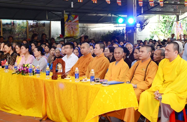 Lào Cai tổ chức Đại lễ Phật đản PL.2561 ảnh 1