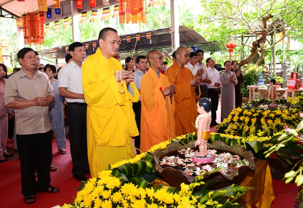 Lào Cai tổ chức Đại lễ Phật đản PL.2561 ảnh 5 dsc_3666.jpg