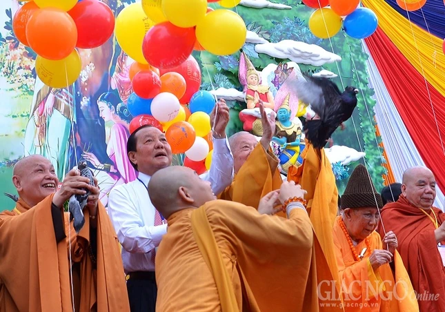 Chùm ảnh Đại lễ Phật đản tại Việt Nam Quốc Tự ảnh 27 ABToan (1).JPG