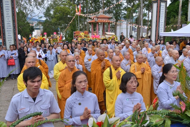 PG Đà Nẵng, Lâm Đồng cử hành Đại lễ Phật đản ảnh 8 DSC_3194.JPG