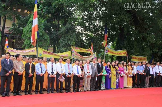 Phat dan Hue (1).jpg