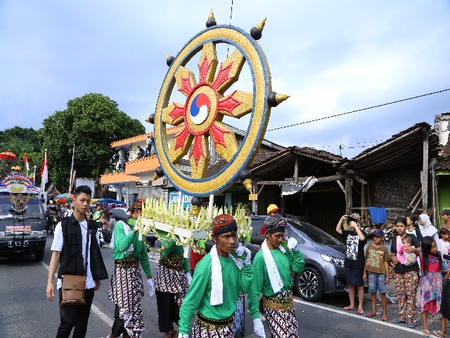 Chùm ảnh: Trang nghiêm rước Phật tại Indonesia ảnh 22 Chùm ảnh: Trang nghiêm rước Phật tại Indonesia ảnh 22