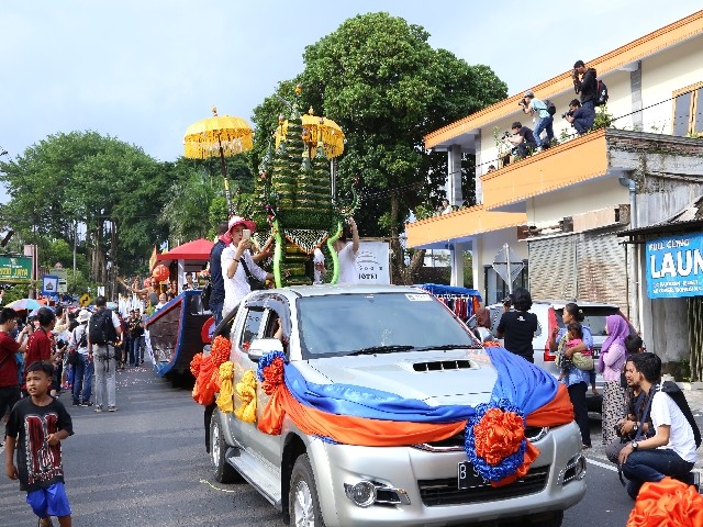 Chùm ảnh: Trang nghiêm rước Phật tại Indonesia ảnh 24 Chùm ảnh: Trang nghiêm rước Phật tại Indonesia ảnh 24