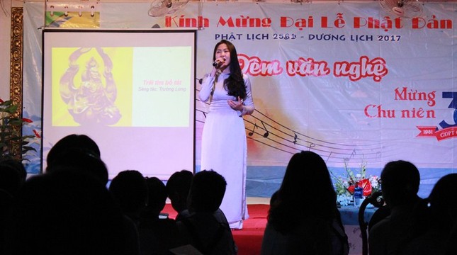 Hội diễn văn nghệ khép lại Đại lễ Phật đản PL.2561 ảnh 6 3gh.jpg