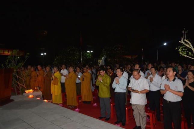 huutinh1.jpg