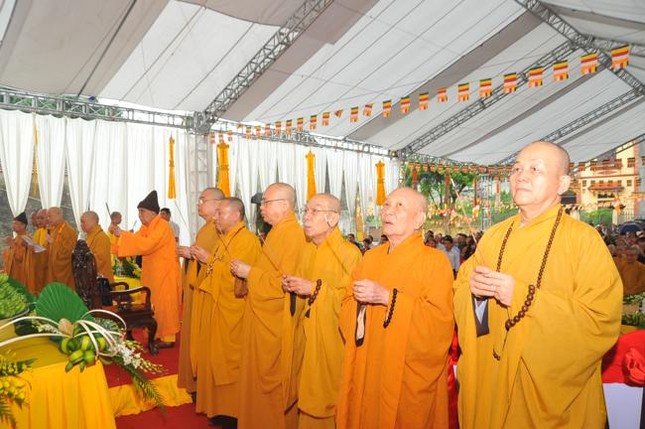 Khởi công trùng tu chùa Báo Quốc ảnh 5 a bao quoc 5.jpg