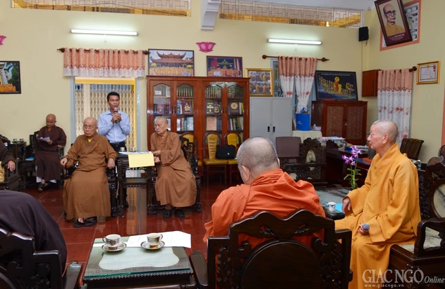 Chư tôn đức BTS PG TP.HCM họp bàn Phật sự ảnh 3 BTN_0010_tn.jpg