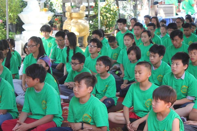 200 bạn trẻ gốc Việt ở Hoa Kỳ về thiền viện tu học ảnh 3 a khoatu 3.jpg