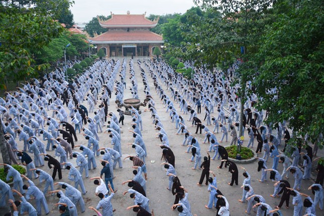 Chùa Hoằng Pháp nhận 2.000 bạn trong khóa tu mùa hè ảnh 1 theduc.jpg