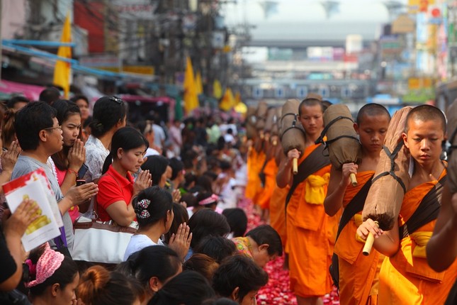 Không lệ thuộc vật chất-Không nghĩ thiện-Không nghĩ ác ảnh 2 tusi pg.jpg