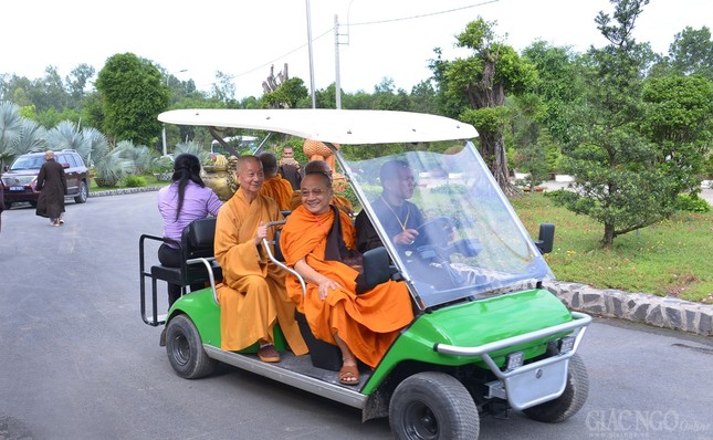 Thi tuyen sinh khoa XII (19).jpg