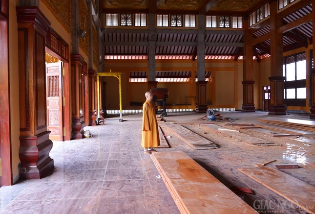 Thi tuyen sinh khoa XII (27).jpg