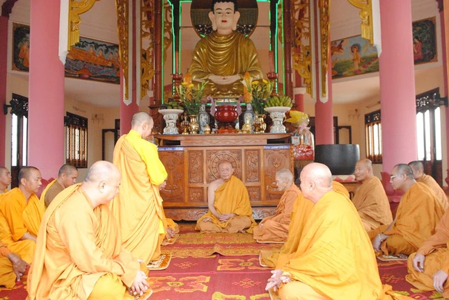 Gia Lai: Chư Tăng Hệ phái Khất sĩ tác pháp an cư ảnh 2 hinh 4.jpg