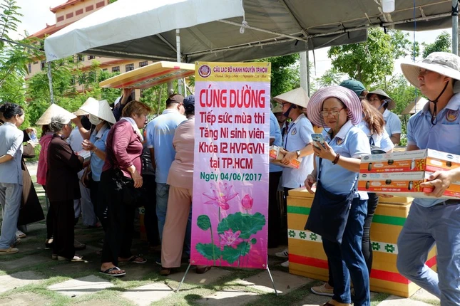 05- không gian tại quầy ẩm thực CLB.jpg