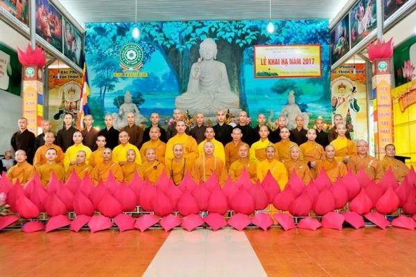 Thanh Hóa: Chư tăng ni tác pháp an cư năm 2017
