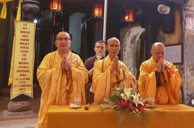 Cung rước tôn tượng Thiền sư Minh Châu Hương Hải ảnh 6 21.jpg