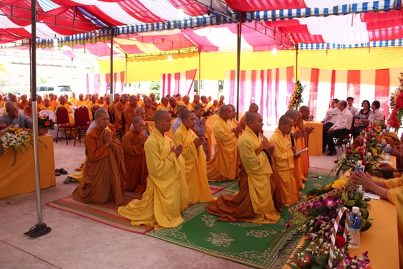 Chu hanh gia an cu phat nguyen.jpg