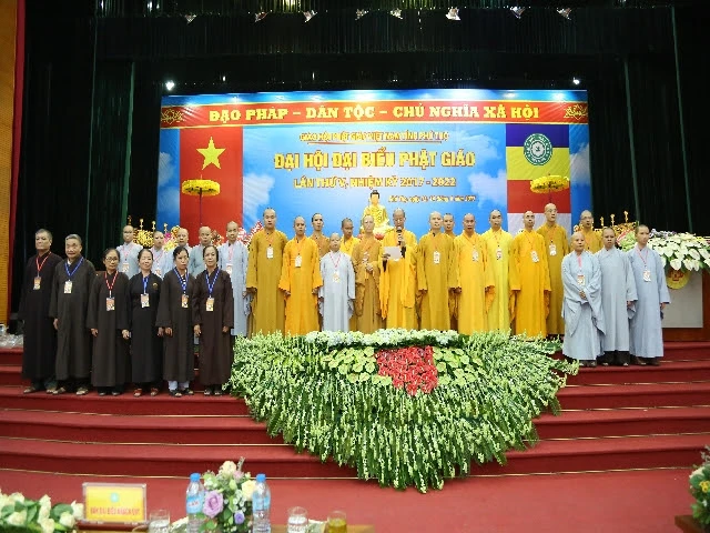Trọng thể tổ chức Đại hội Phật giáo tỉnh Phú Thọ lần V ảnh 8
