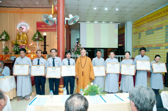 Gia Lai: Phật giáo huyện Đức Cơ sơ kết Phật sự ảnh 3 tom_0695_jpg.jpg