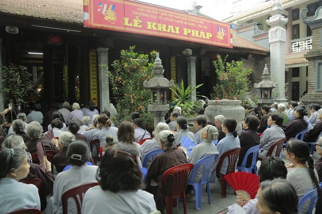 Hà Nội: Trường hạ Bà Đá khai giảng khóa An cư ảnh 4 1 anh tacphap 2.jpg