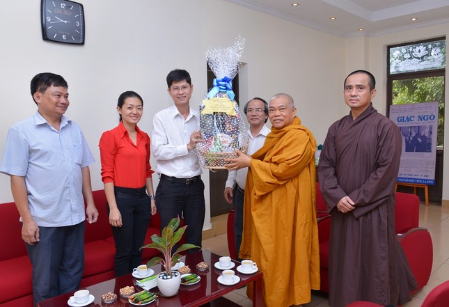 Chuc mung BGN (4).JPG