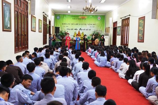 Gần 300 bạn trẻ về chùa Phật Tích tu 5 ngày ảnh 2 Gần 300 bạn trẻ về chùa Phật Tích tu 5 ngày ảnh 2