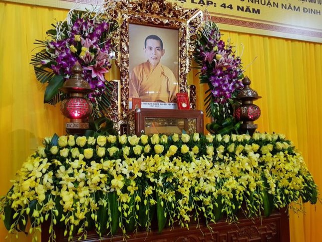 Nam Định: Lễ nhập kim quan HT.Thích Hạnh Nghiêm ảnh 2 a nhap quan 4.jpg