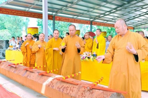 Lễ khởi công xây dựng chùa Đồng (Linh Ứng tự) – Quảng Xương