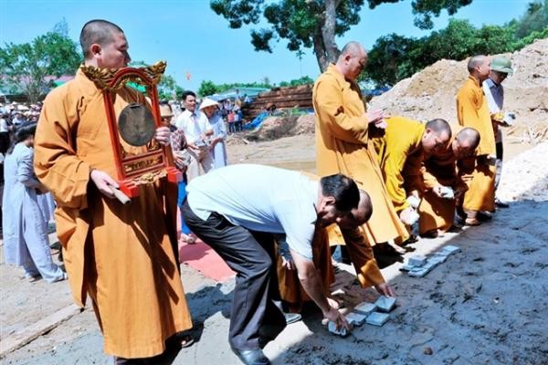 Lễ khởi công xây dựng chùa Đồng (Linh Ứng tự) – Quảng Xương