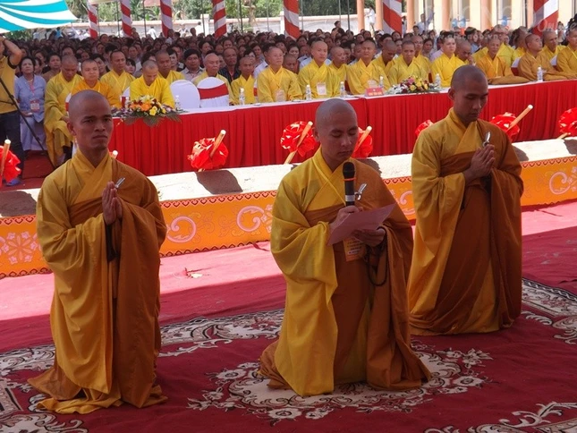 Bổ nhiệm trụ trì, khởi công phục dựng chùa Phúc Lạc ảnh 4 DSCF1488.JPG