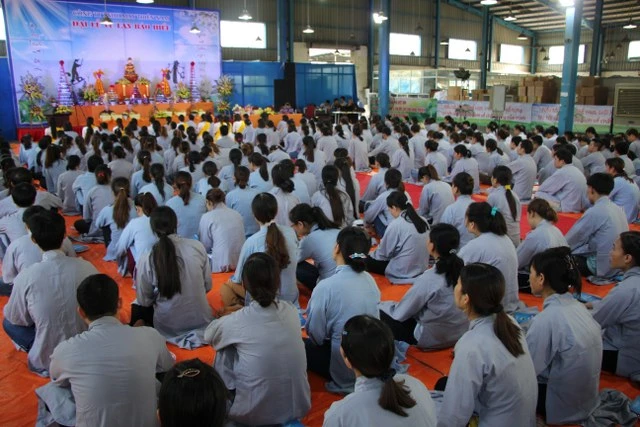 Một công ty may tổ chức lễ Vu lan cho công nhân ảnh 1 IMG_0662.JPG
