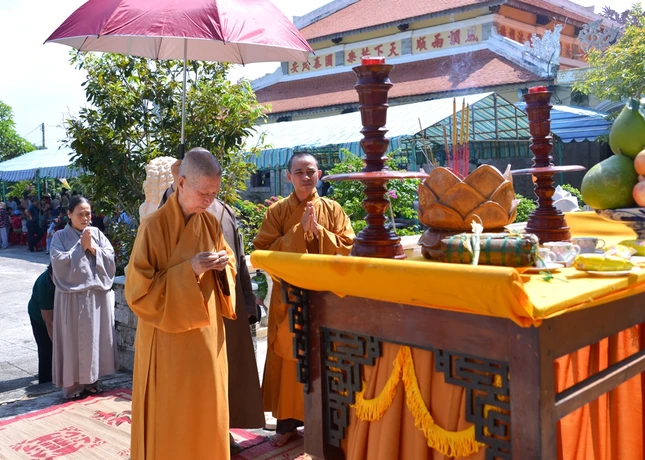 Le Huy ky To Thien Thai  (2).JPG