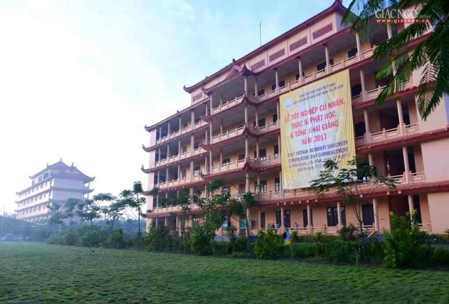 Tot nghiep (1).jpg