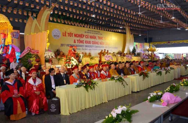 Tot nghiep (12).jpg