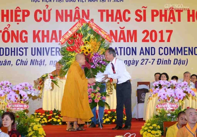 Tot nghiep (14).jpg