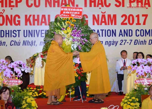 Tot nghiep (15).jpg