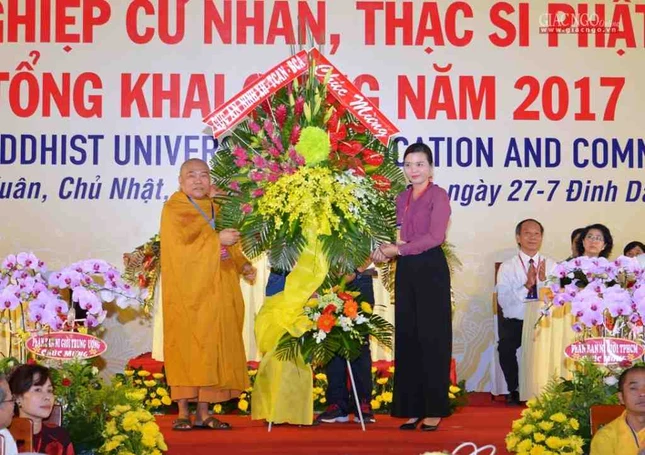 Tot nghiep (16).jpg