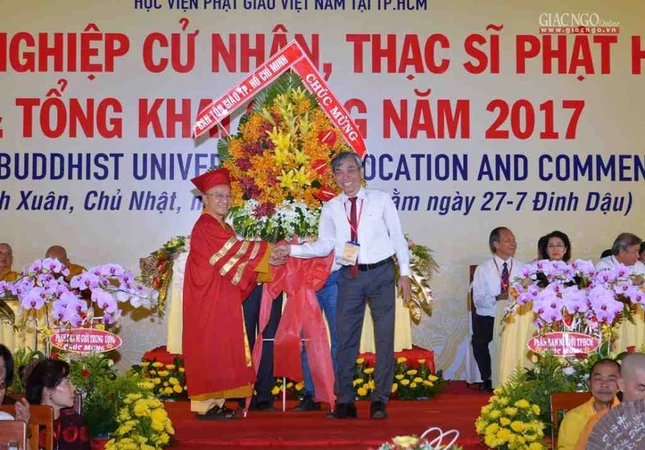 Tot nghiep (19).jpg