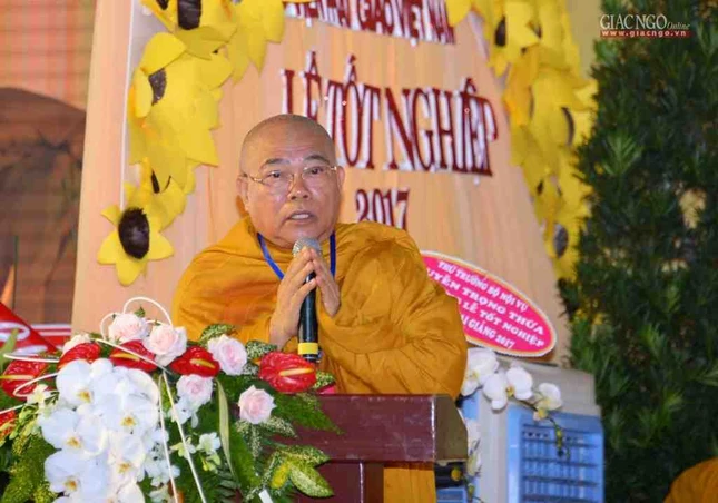 Tot nghiep (21).jpg