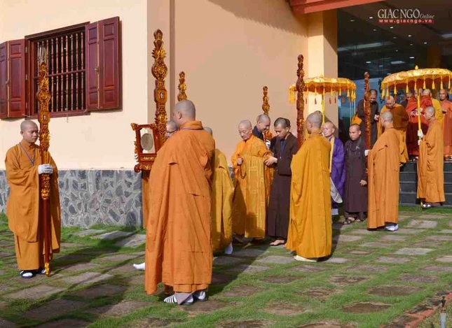 Tot nghiep (7).jpg