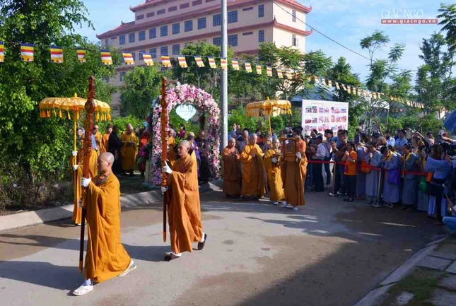 Tot nghiep (9).jpg