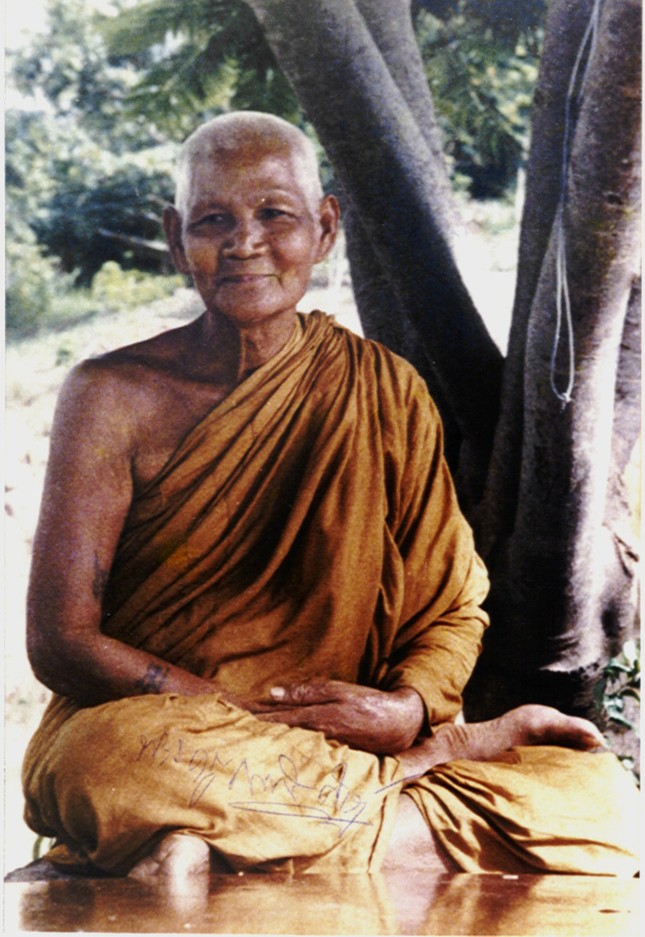 Về Chánh niệm ảnh 1 PHAT HOC 913- AJAAN FUANG JOTIKO.jpg