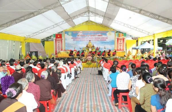 le-bo-nhiem-tru-tri-va-duc-chuong-chua-thanh-van-ha-trung-4_jpg_1506913535.jpg