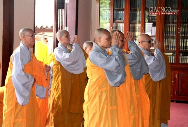 TT-Huế: Lễ húy nhật Trưởng lão HT.Thích Thiện Siêu ảnh 6 5.jpg