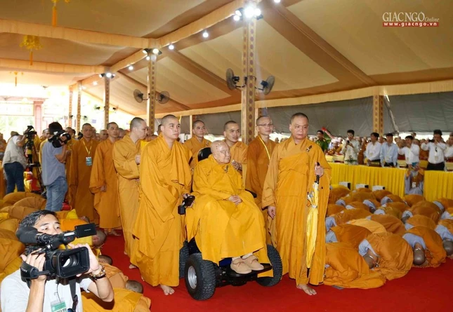 Thiền sư Thanh Từ quang lâm Đại giới đàn Pháp Loa ảnh 1 _MG_2893.jpg