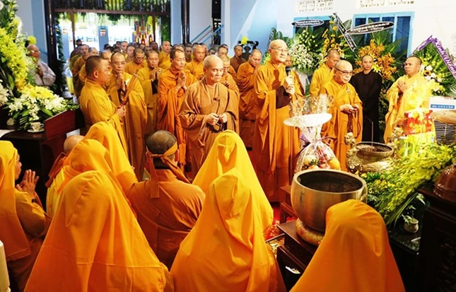 Thỉnh Giác linh HT.Thích Trí Tâm yết Phật, triều Tổ ảnh 5 1__3__958345547.jpg