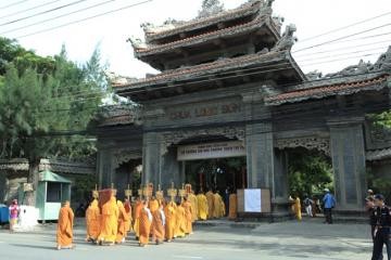 Thỉnh Giác linh HT.Thích Trí Tâm yết Phật, triều Tổ ảnh 2 Tto1.jpg